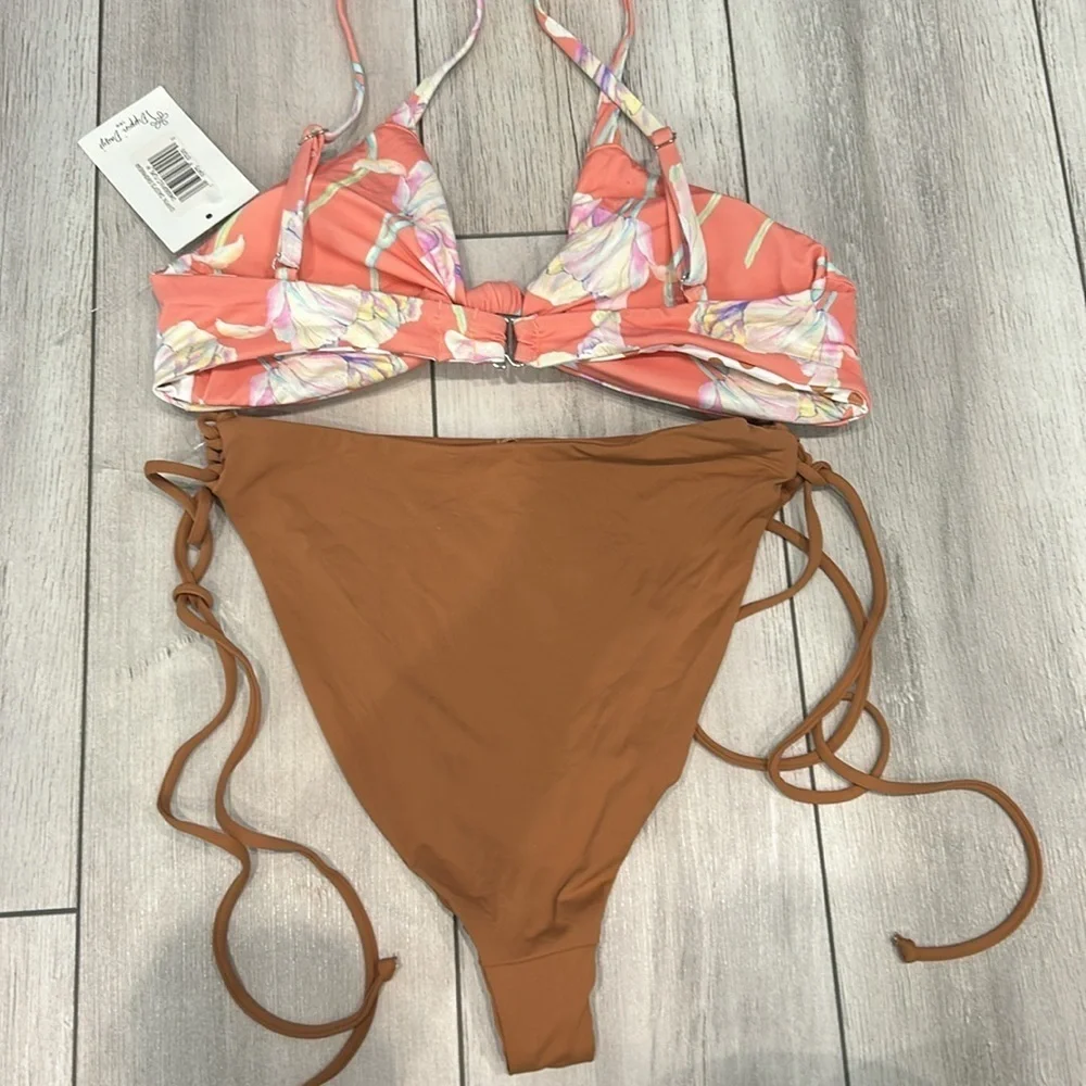 Dippin' Daisy's two piece bikini set swimsuit size medium